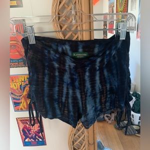 cute little tie die lounge shorts🌀
